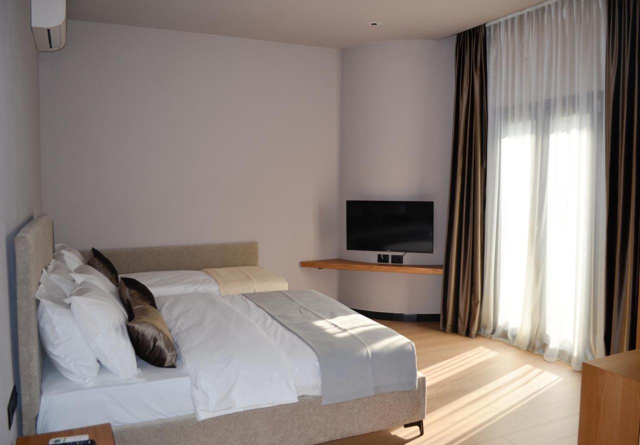 N'Peze Hotel Tirana Exterior foto